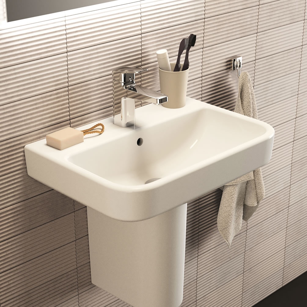 Lifestyle image of Ideal Standard i.life S 550mm Compact Semi-Pedestal Basin